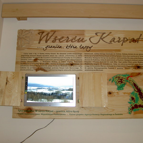 Tablica informacyjna „W sercu Karpat... granica, która łączy” w BCTiP