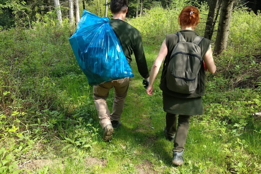 Sprzątanie szlaków spacerowych